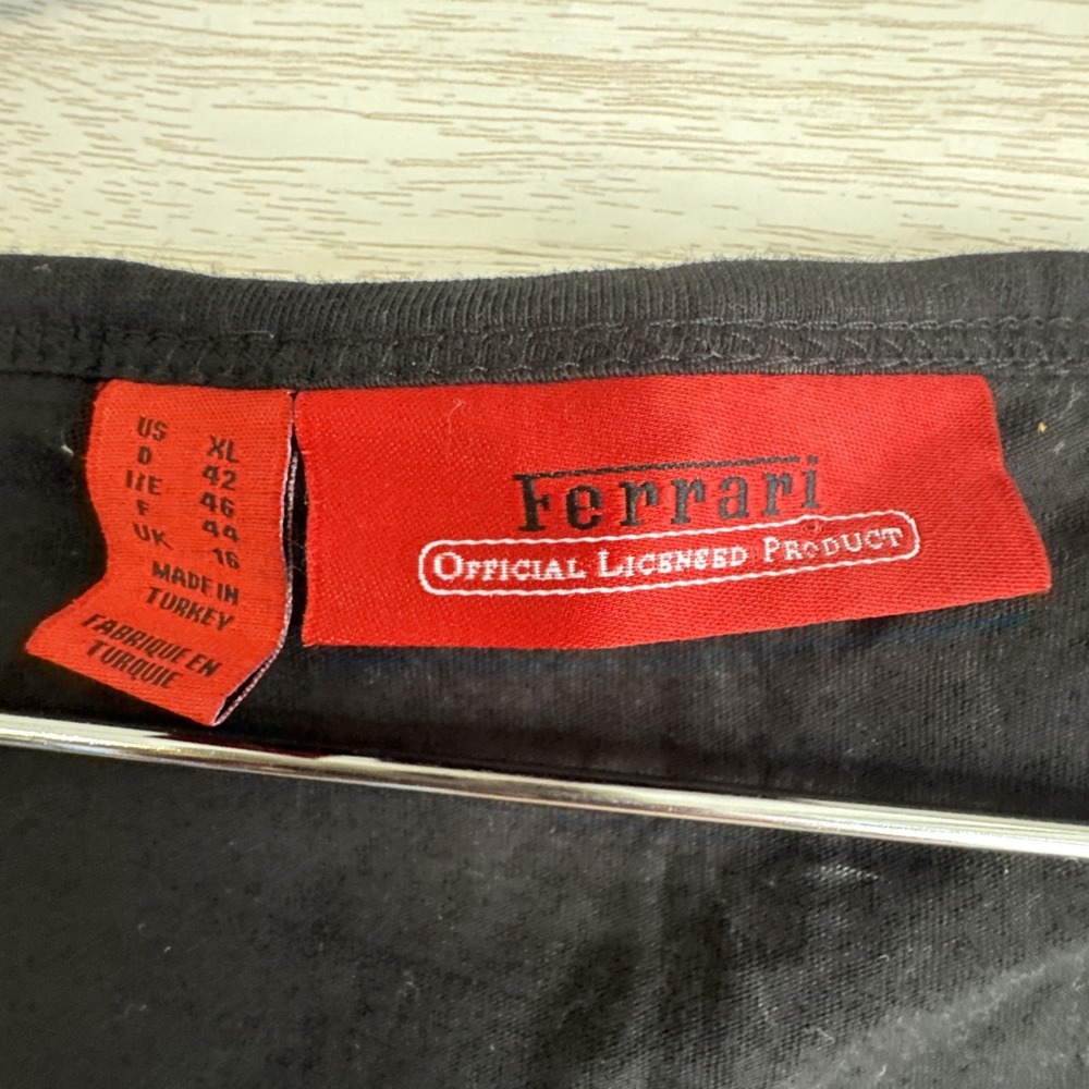 Women's black Scuderia Ferrari logo t-shirt Sz XL - Picture 3 of 8